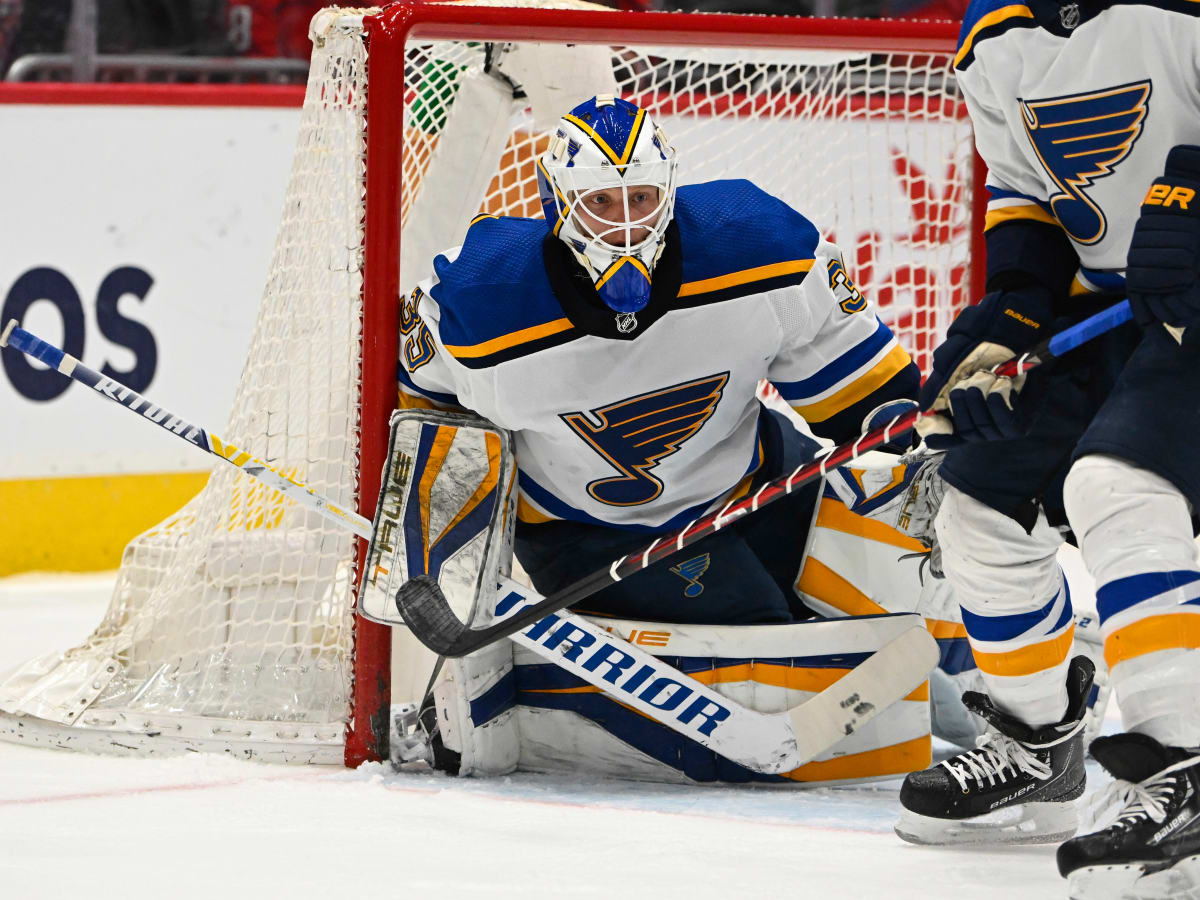 Blues will have to choose between Jordan Binnington and Ville