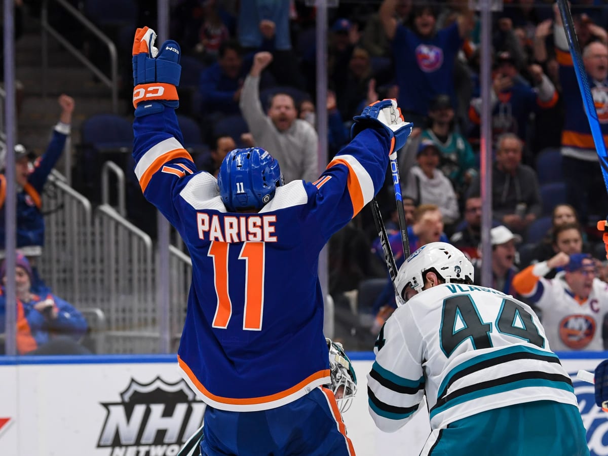 Parise Plays Roles to Perfection, Continues to Lead by Example - New York  Islanders Hockey Now