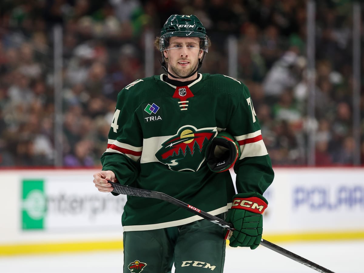 Minnesota Wild win 4-3 over Avalanche in first preseason game