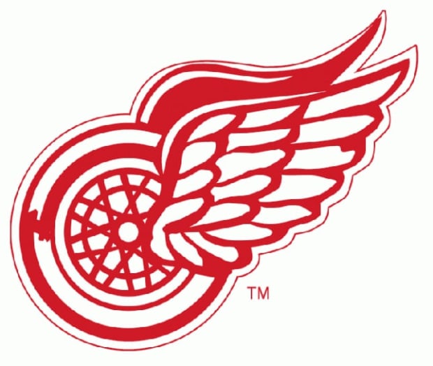 red wings logo history