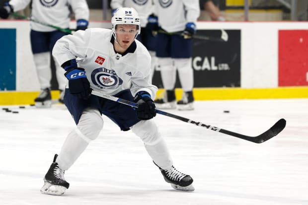 Jets Replenish Prospect Pool With Balanced Selections at 2022 Entry Draft