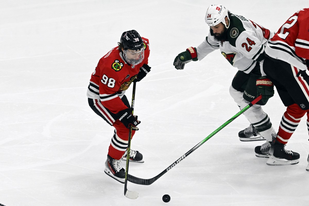 Blackhawks Training Camp Offensive Line Combinations - BVM Sports