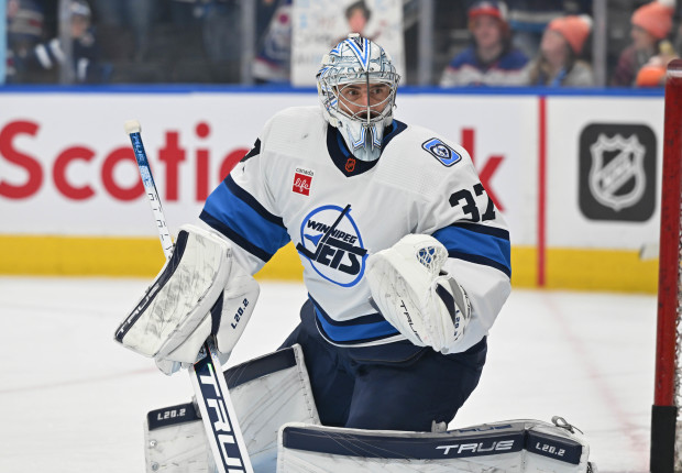 Report: Connor Hellebuyck Has Interest in Long-Term Deal with