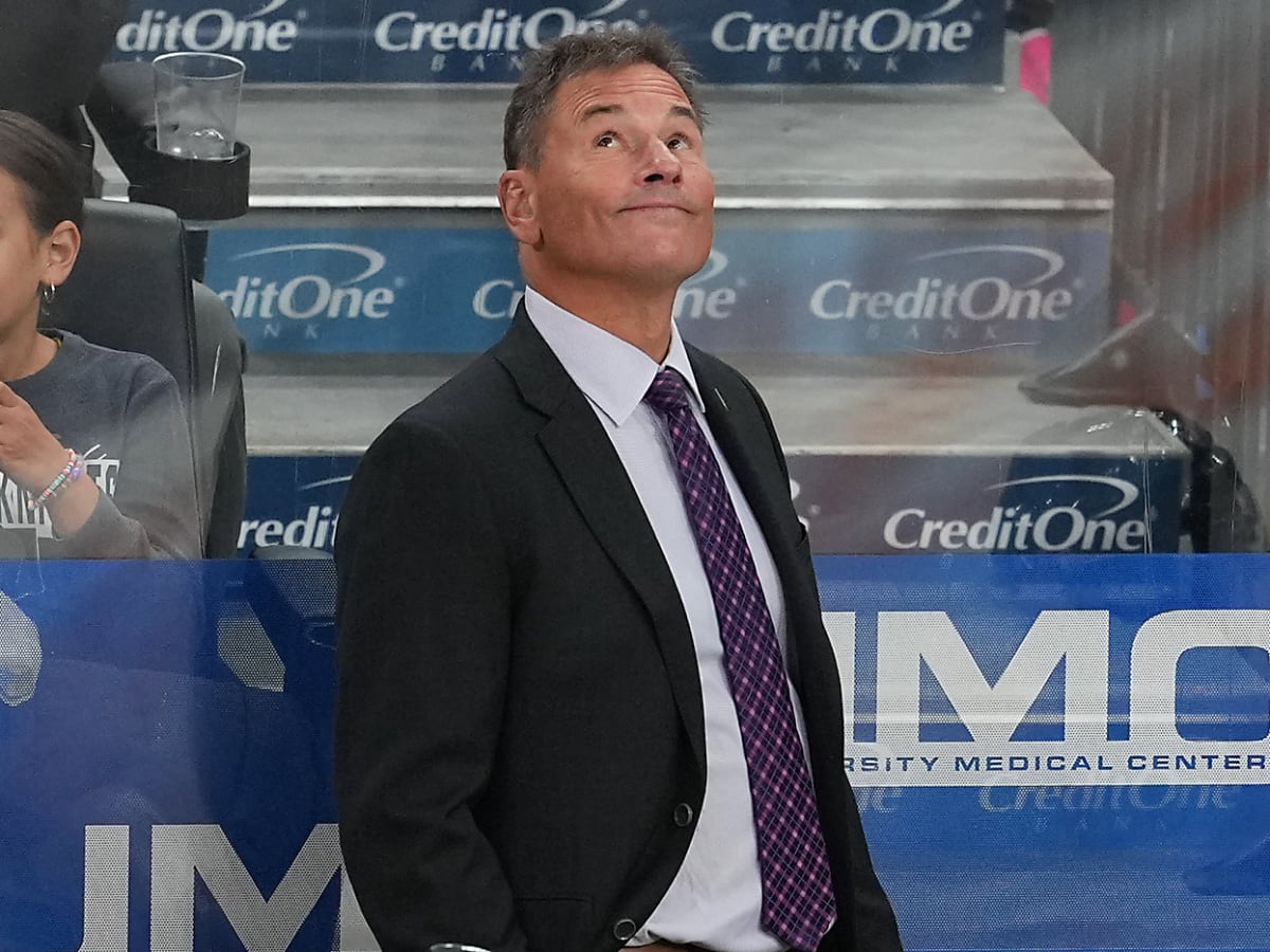 Bruce Cassidy Earns First Win Among This Season's 10 New NHL Coaches