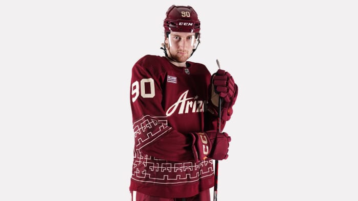 Arizona Coyotes Unveil New 'Desert Night' Third Jerseys - The Hockey News