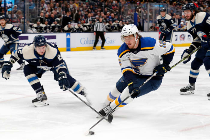 Blues Center Robert Thomas - The Hockey News St. Louis Blues News ...