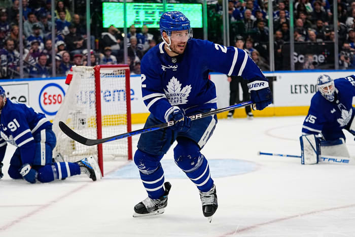 Oilers Free Agent Targets Maple Leafs Schenn The Hockey News Edmonton Oilers News Analysis 1487