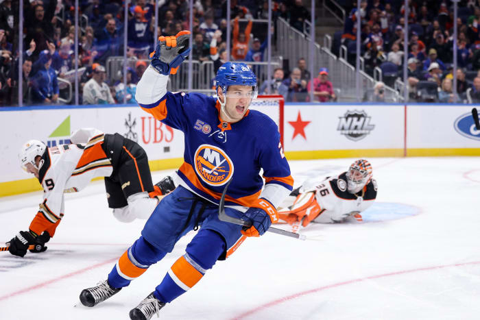 New York Islanders Re-Sign Oliver Wahlstrom To One-Year Contract - The ...