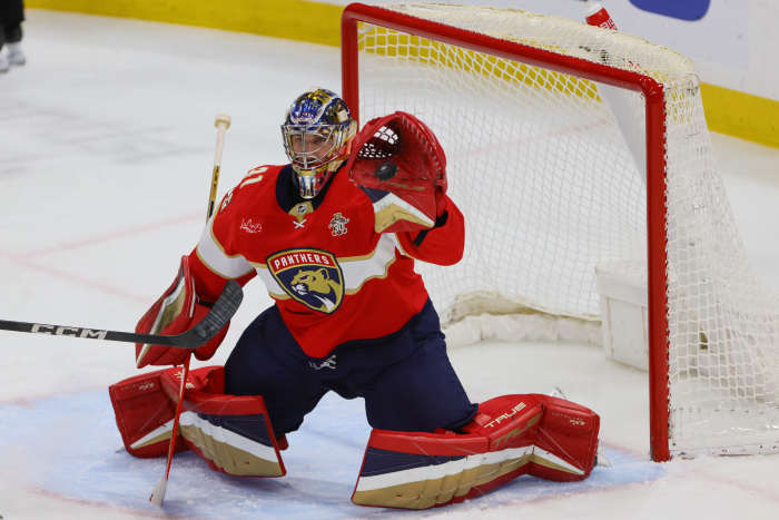 Blackhawks One Of Three Teams Targeting Goalie Anthony Stolarz - The ...