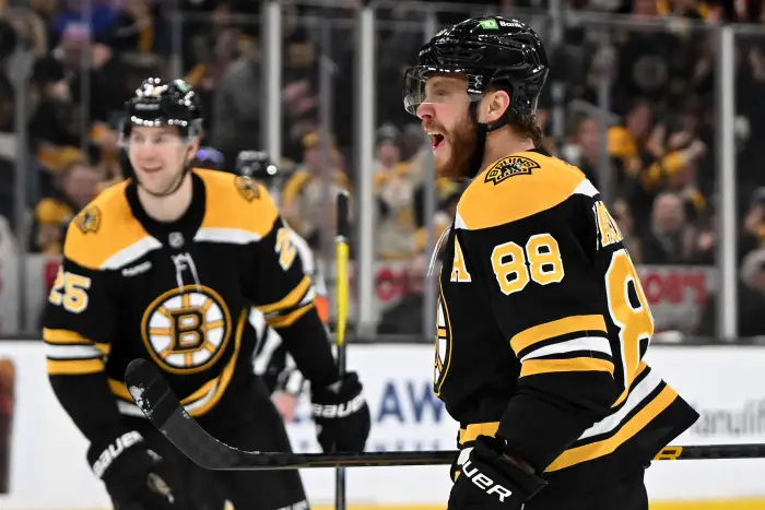 Bruins Superstar Is Dominating Right Now: Here's Why