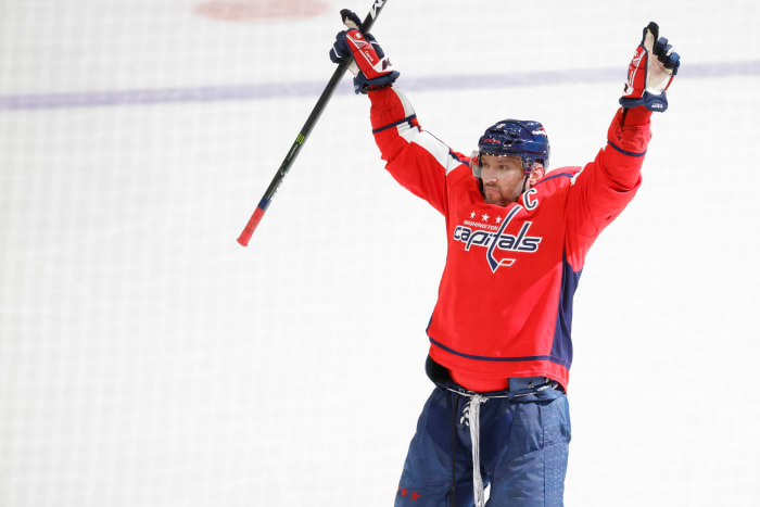 Ovechkin Indicators One-Sport Contract with Soccer Crew
