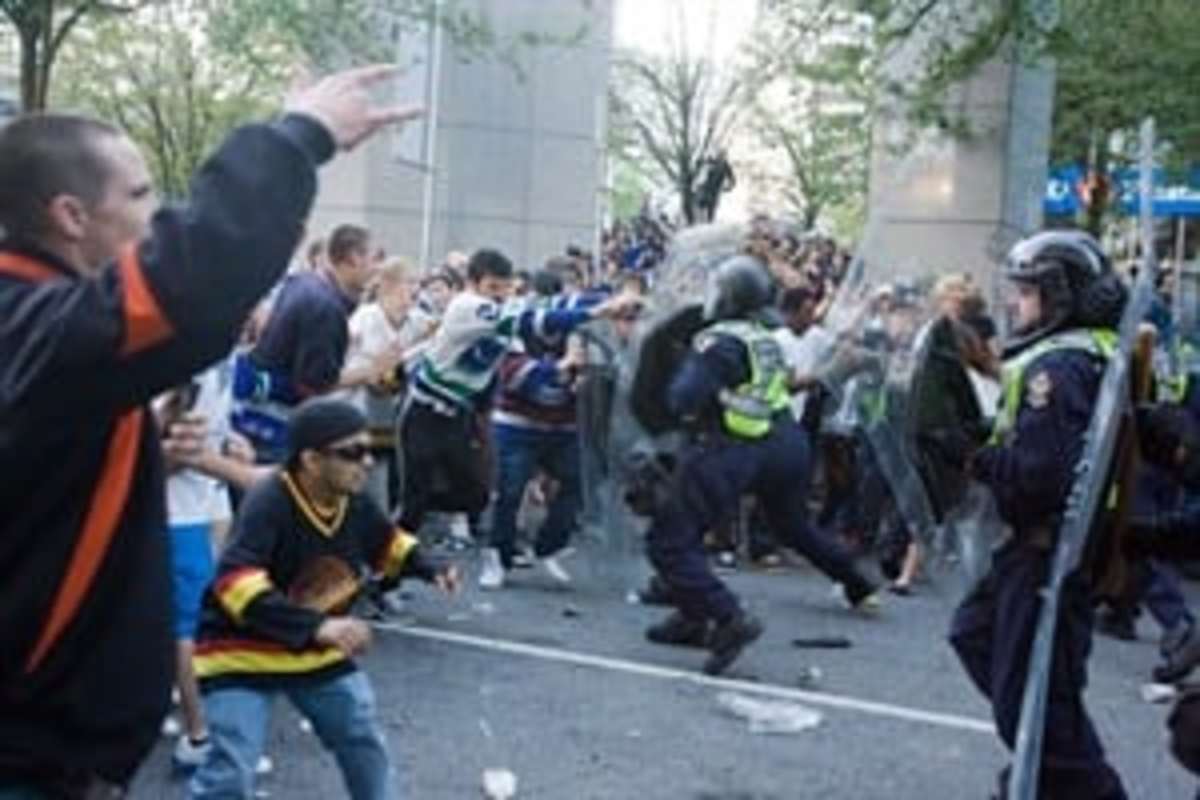 Ghosts of Stanley Cup riot loom as Vancouver prepares for Grey Cup