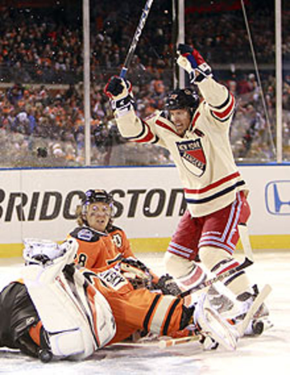 Brad Richards scored the winner in the third period as the Rangers knocked off the Flyers in the 2012 Winter Classic.