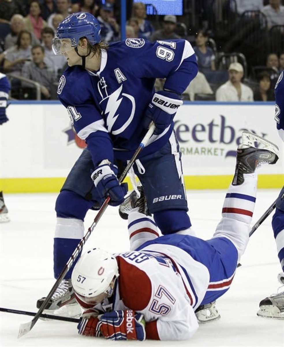 Steven Stamkos Scores NHL-best 44th Goal To Lead Lightning Over ...