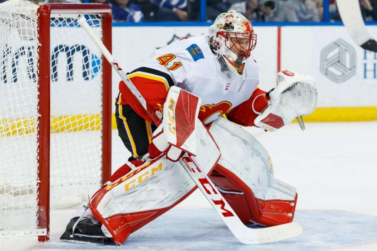 Mike-Smith-Calgary-Flames-featured.jpg