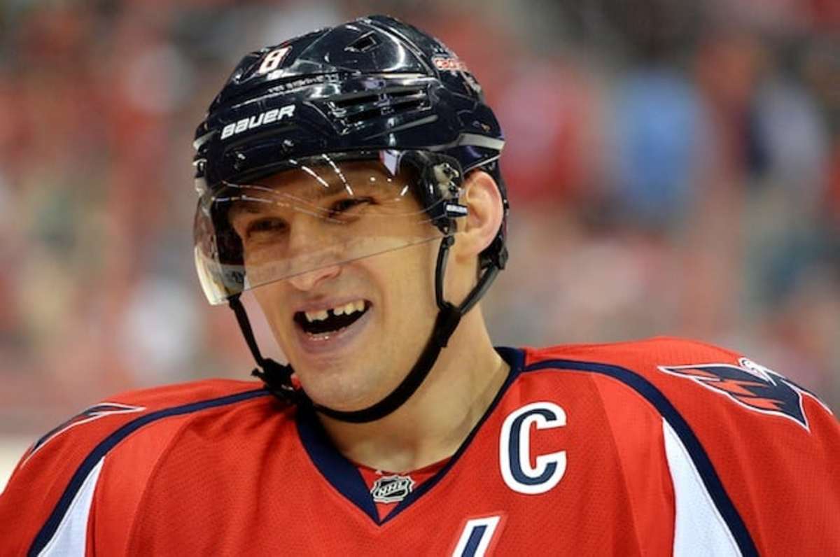 Top 10 Goals Of 14 Latest Highlight From Ovie One Of The Year S Best The Hockey News