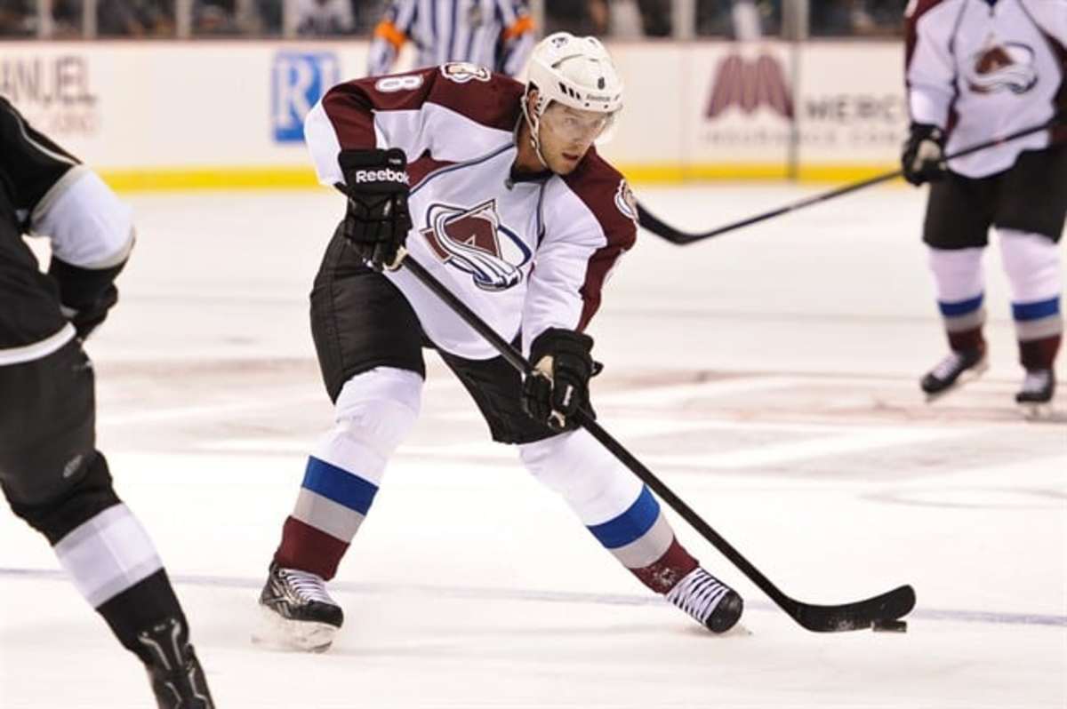 Landeskog scores 2 of Avalanche's 3 second-period goals in 3-2 win over ...