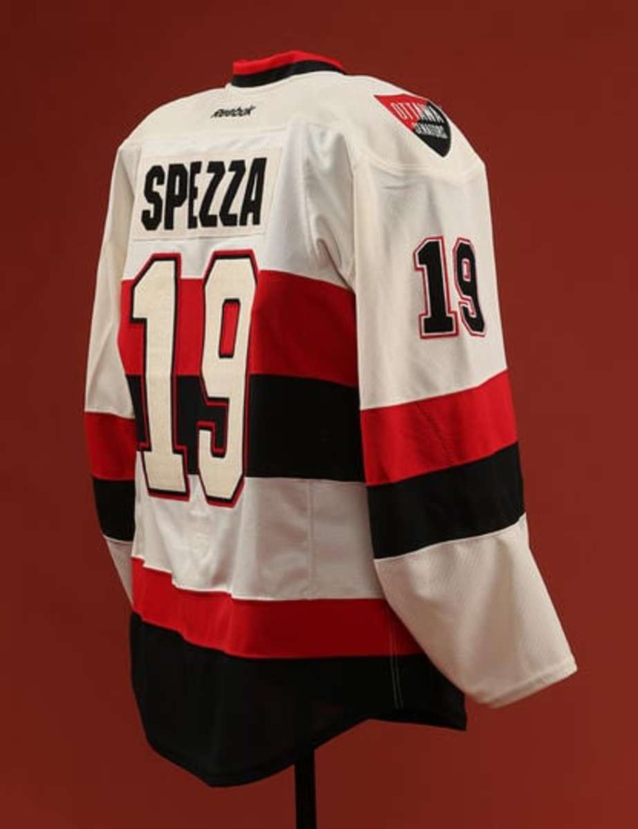 Ottawa Senators - The heritage jerseys are coming out again tonight for  #ThrowbackThursday and so are $1 hot dogs and $1 small pops before 7 p.m.  #dressaccordingly