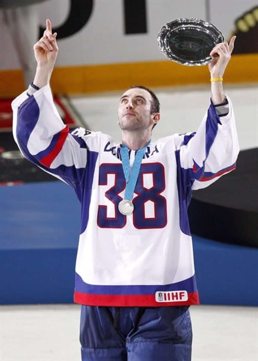 Hockey took Zdeno Chara out of Slovakia and let him see the world; now it  has made Boston home - The Athletic