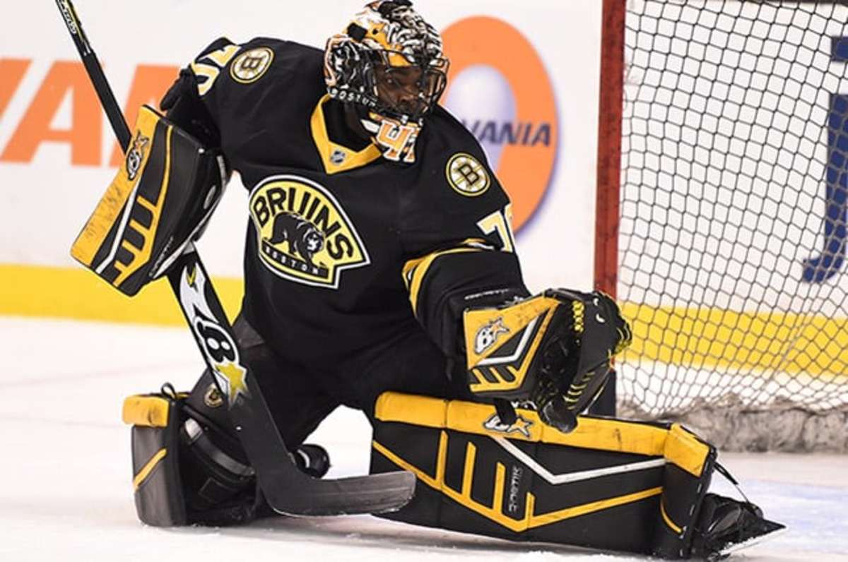 Report: Malcolm Subban hospitalized after taking puck to throat
