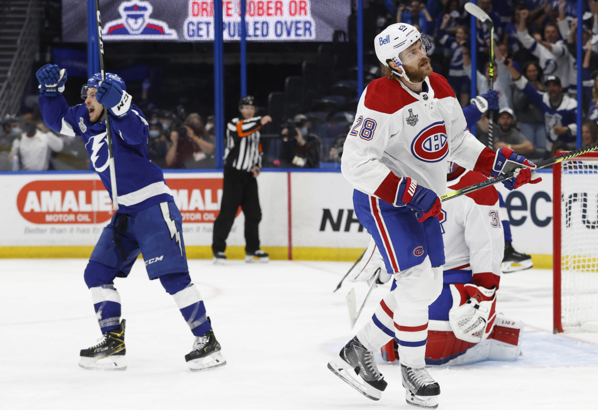 Monday's NHL: Leafs blank Cup champion Lightning in Game 1