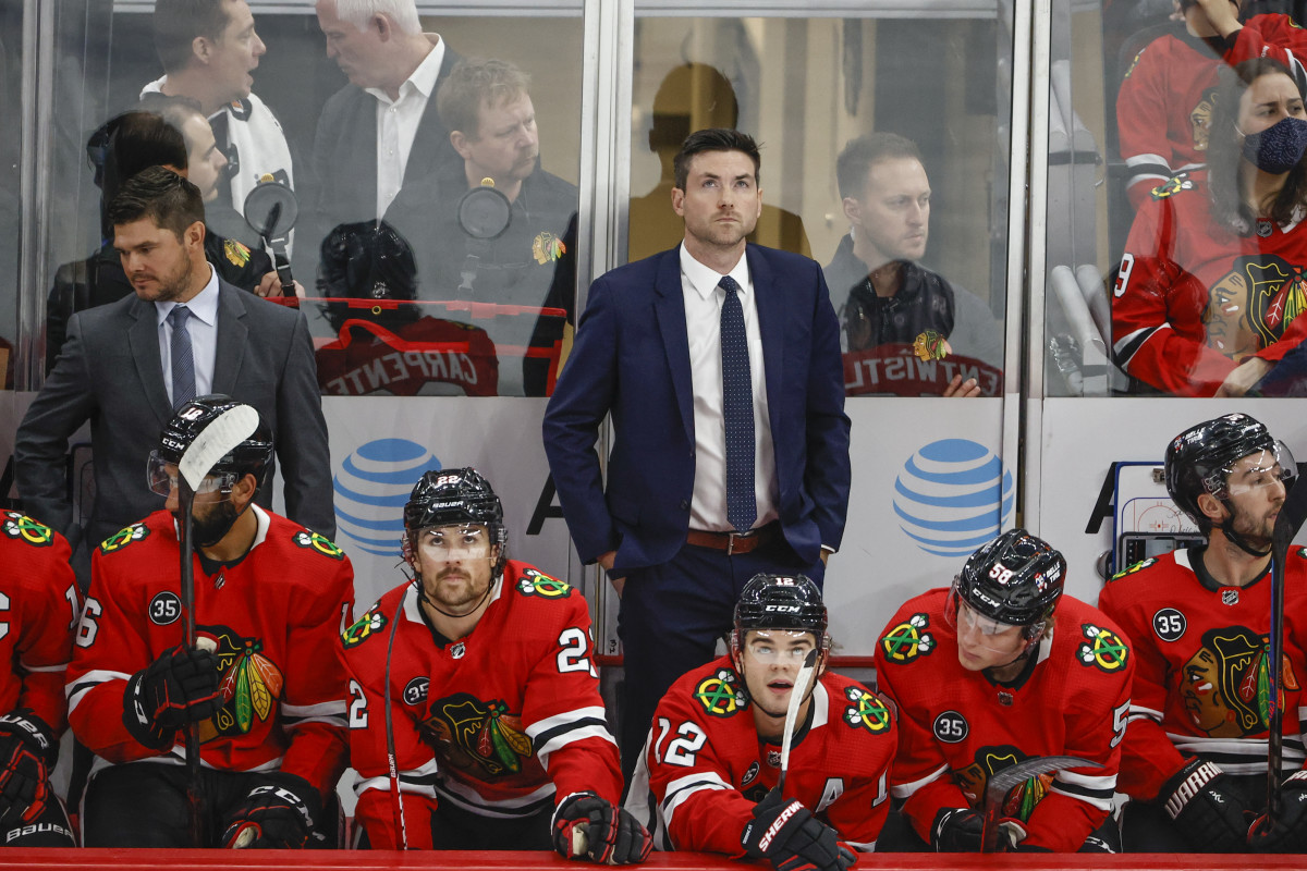 Blackhawks' Patrick Kane looked up interim coach Derek King on