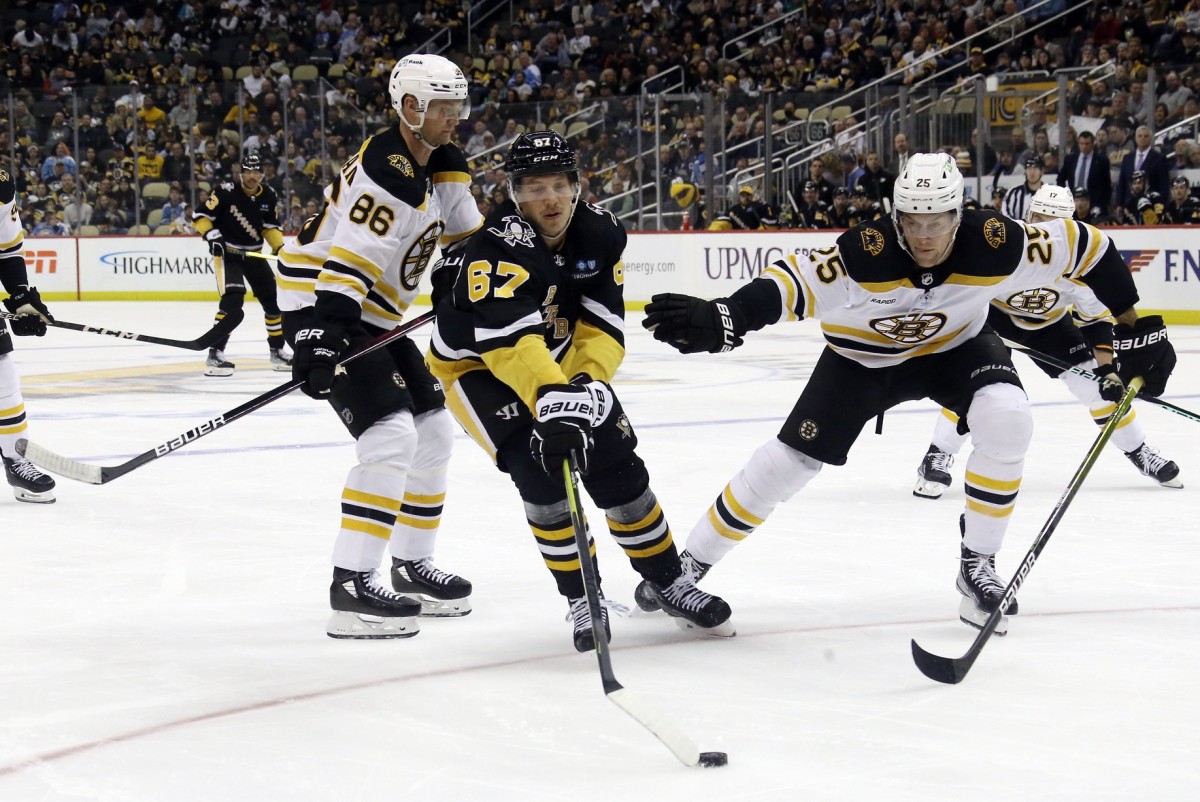 BRUINS: Boston looks for series sweep against Pittsburgh Penguins