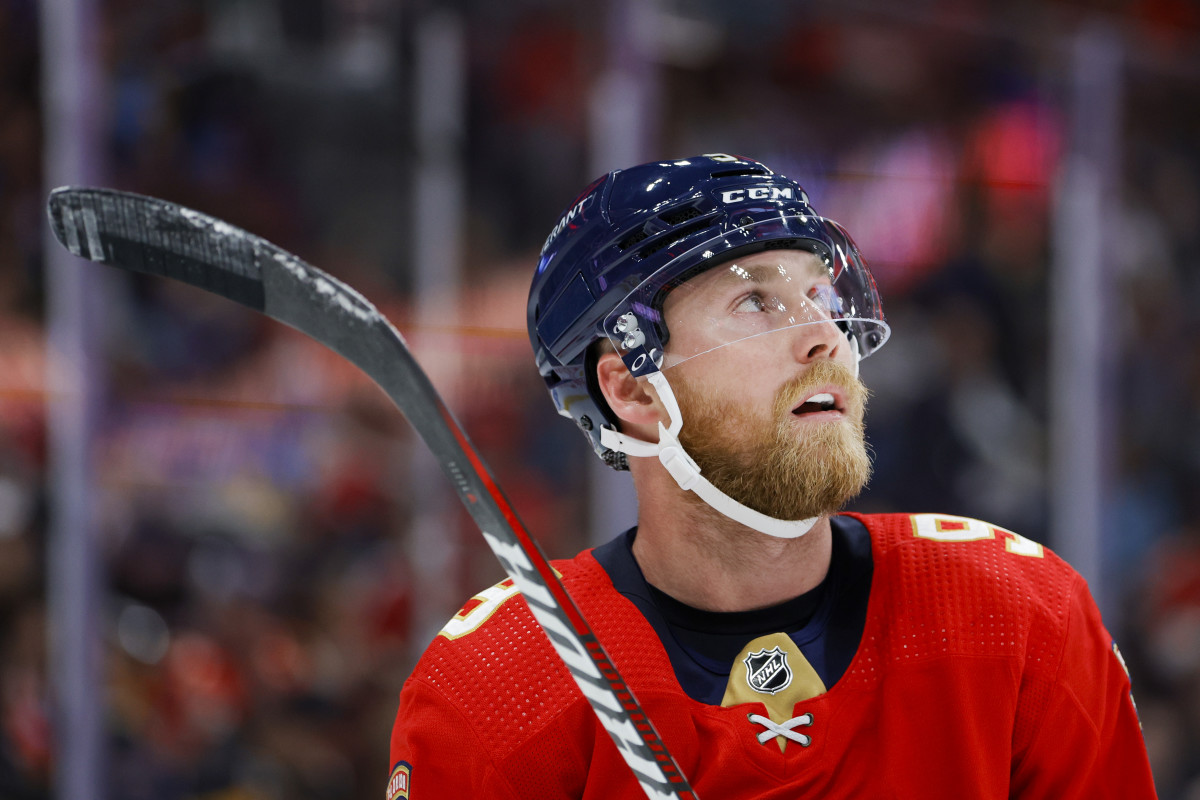 Sam Bennett placed on IR as Panthers begin preparing for postseason battle  with Boston - The Hockey News Florida Panthers News, Analysis and More