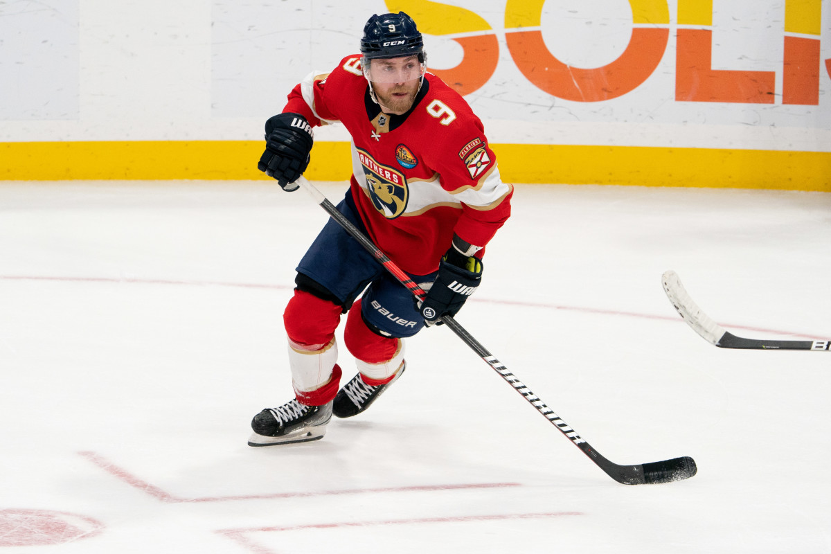 Sam Bennett traveling with Panthers to Boston after skating back-to-back  days - The Hockey News Florida Panthers News, Analysis and More