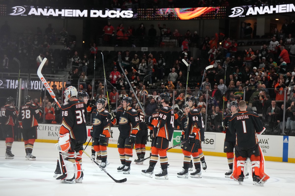 Looks like the Anaheim Ducks are bringing back the greatest hockey