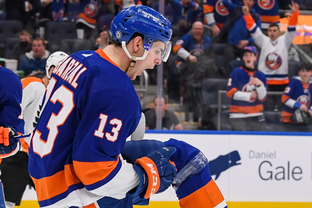 The Crazy Sequence Of Events To Mathew Barzal Landing With Islanders In ...