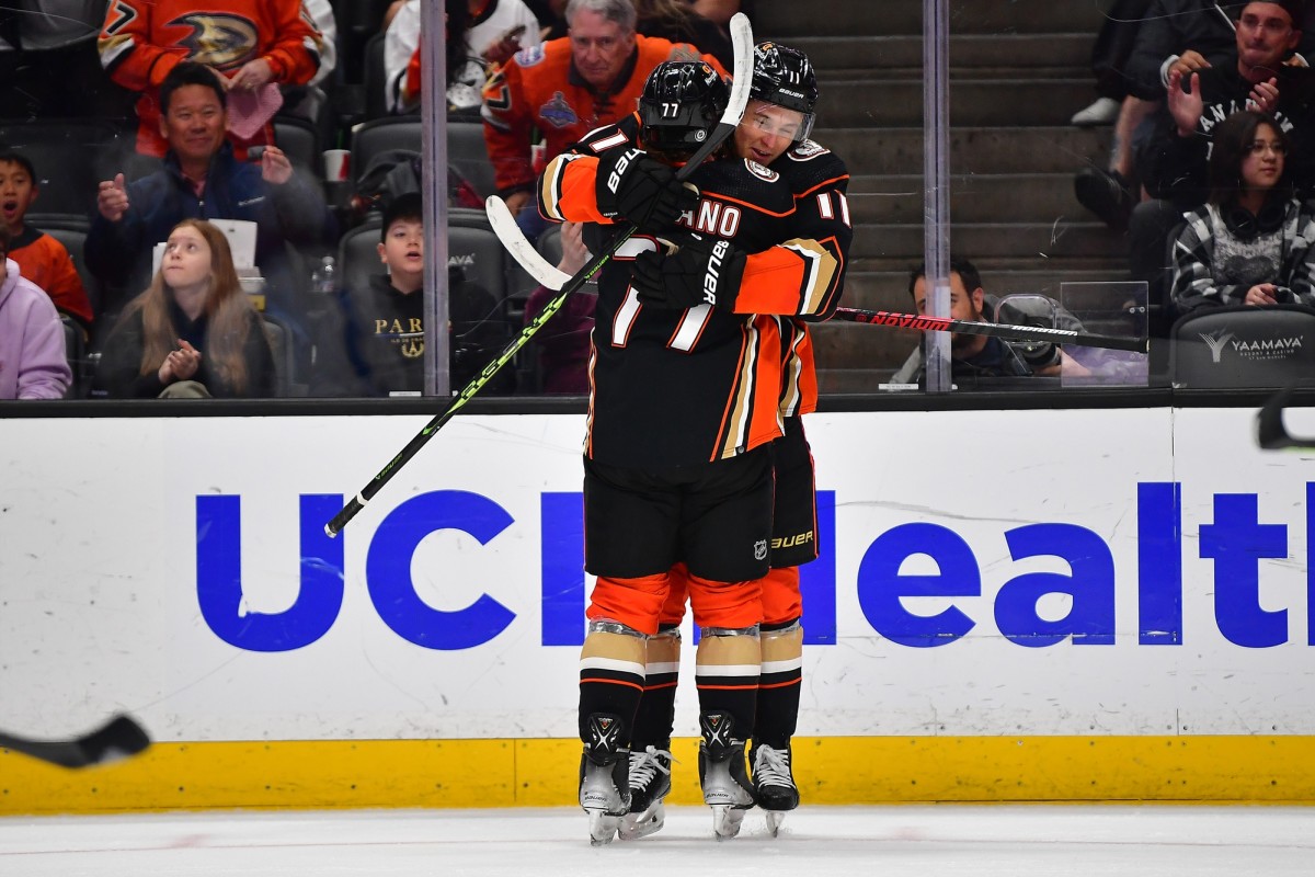 ducks-news-anaheim-completes-hc-search-welcomes-in-longtime-assistant