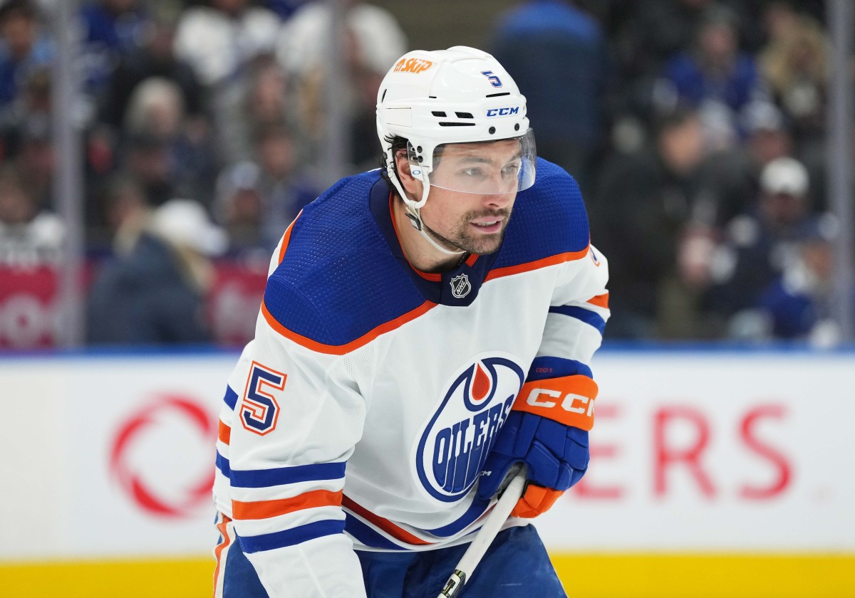 Edmonton Oilers on X: The #Oilers have signed defenceman Darnell