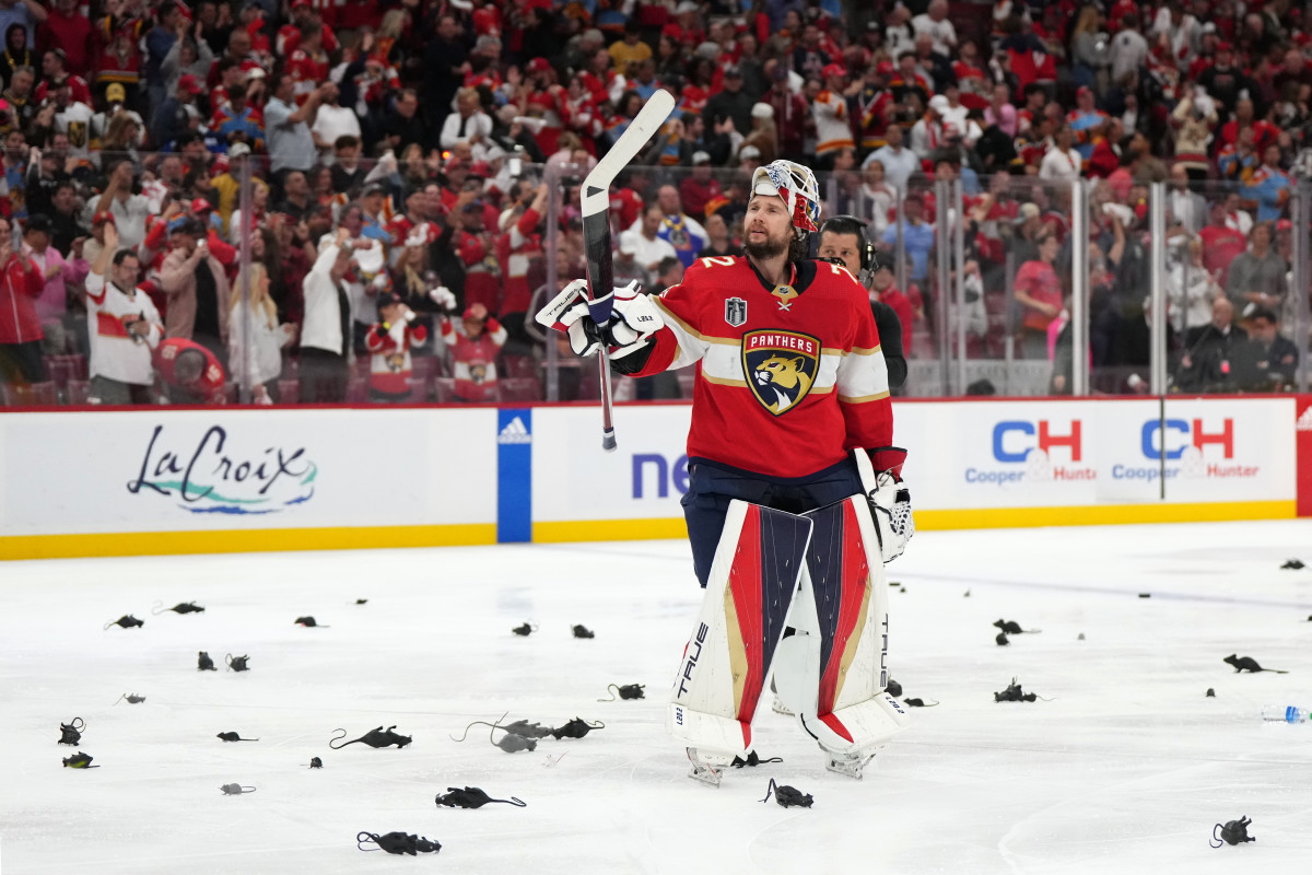 Sergei Bobrovsky continues Conn Smythe-worthy postseason with spectacular  effort in Game 3 - The Hockey News Florida Panthers News, Analysis and More