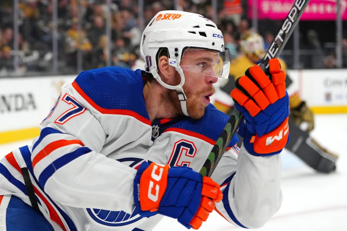 Edmonton Oilers - Need to do some last-minute shopping for