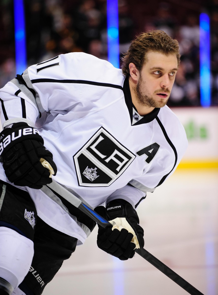 Kopitar scores as Kings hold off Canadiens for 4-2 win - ABC7 Los