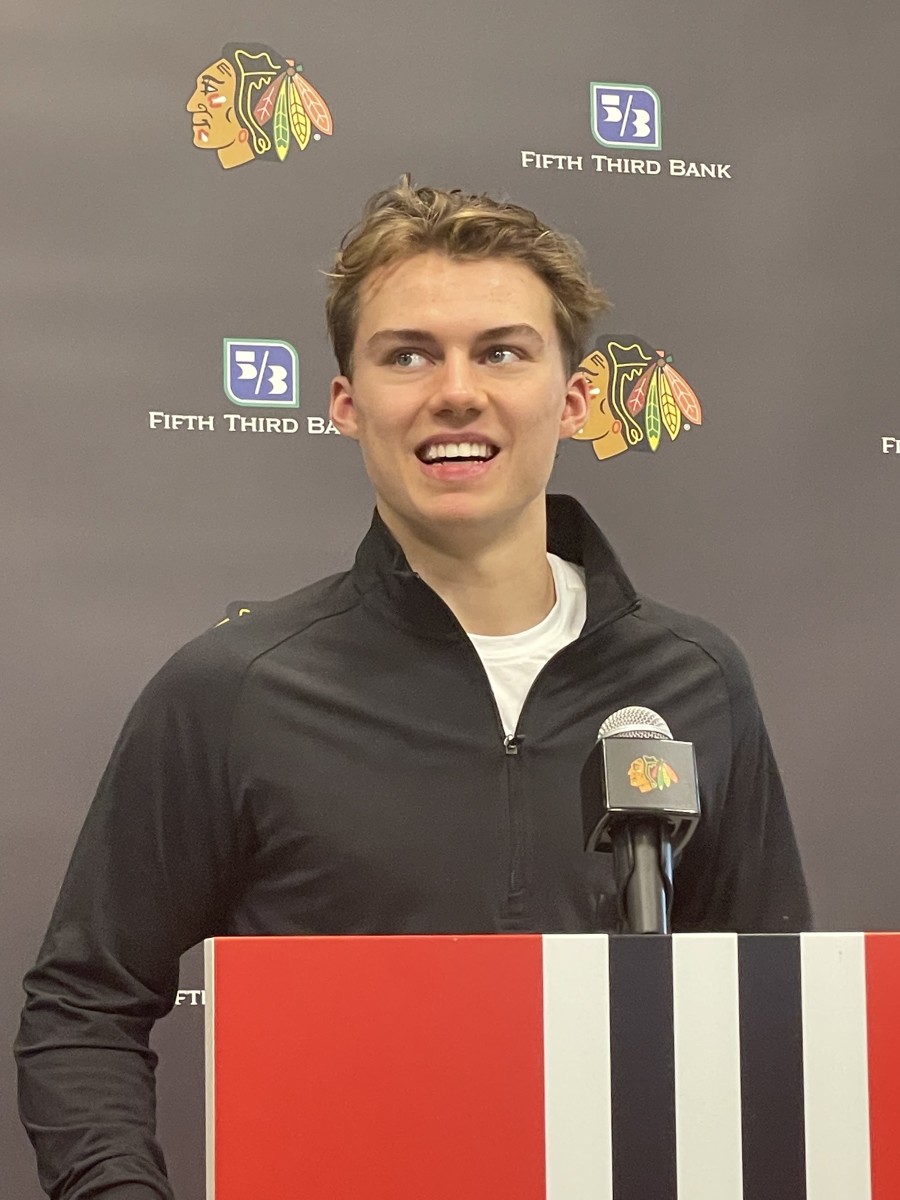 Blackhawks Sign No. 1 Draft Pick Connor Bedard - The Chicago Blackhawks ...