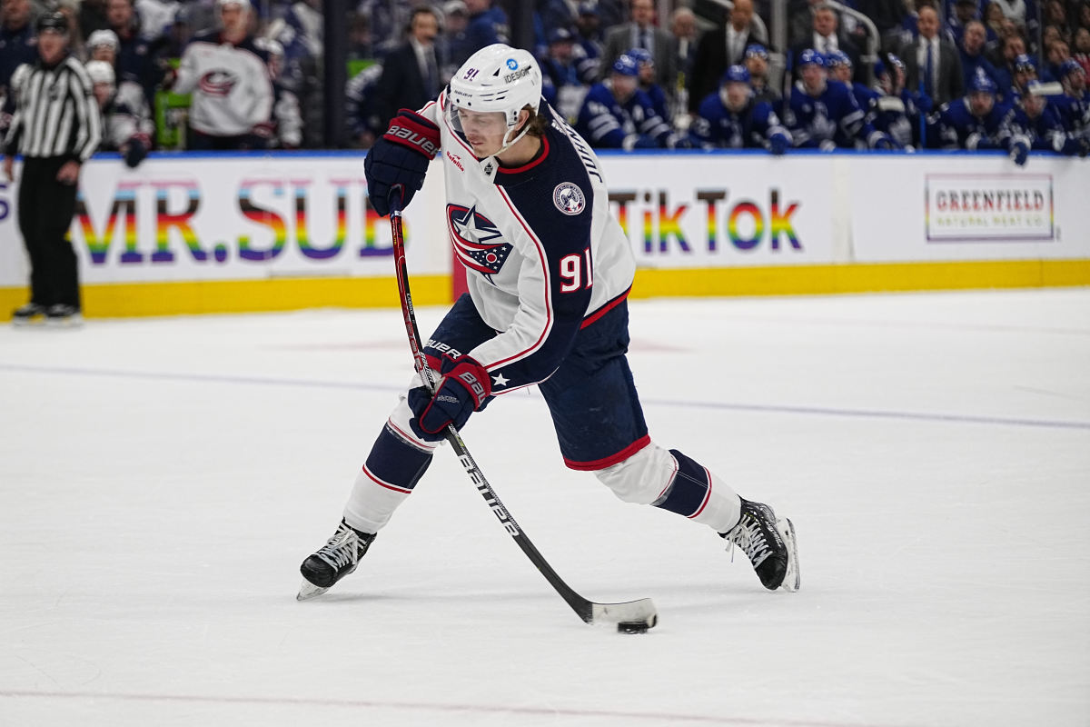 Kent Johnson scores game-winner for Blue Jackets against Winnipeg Jets