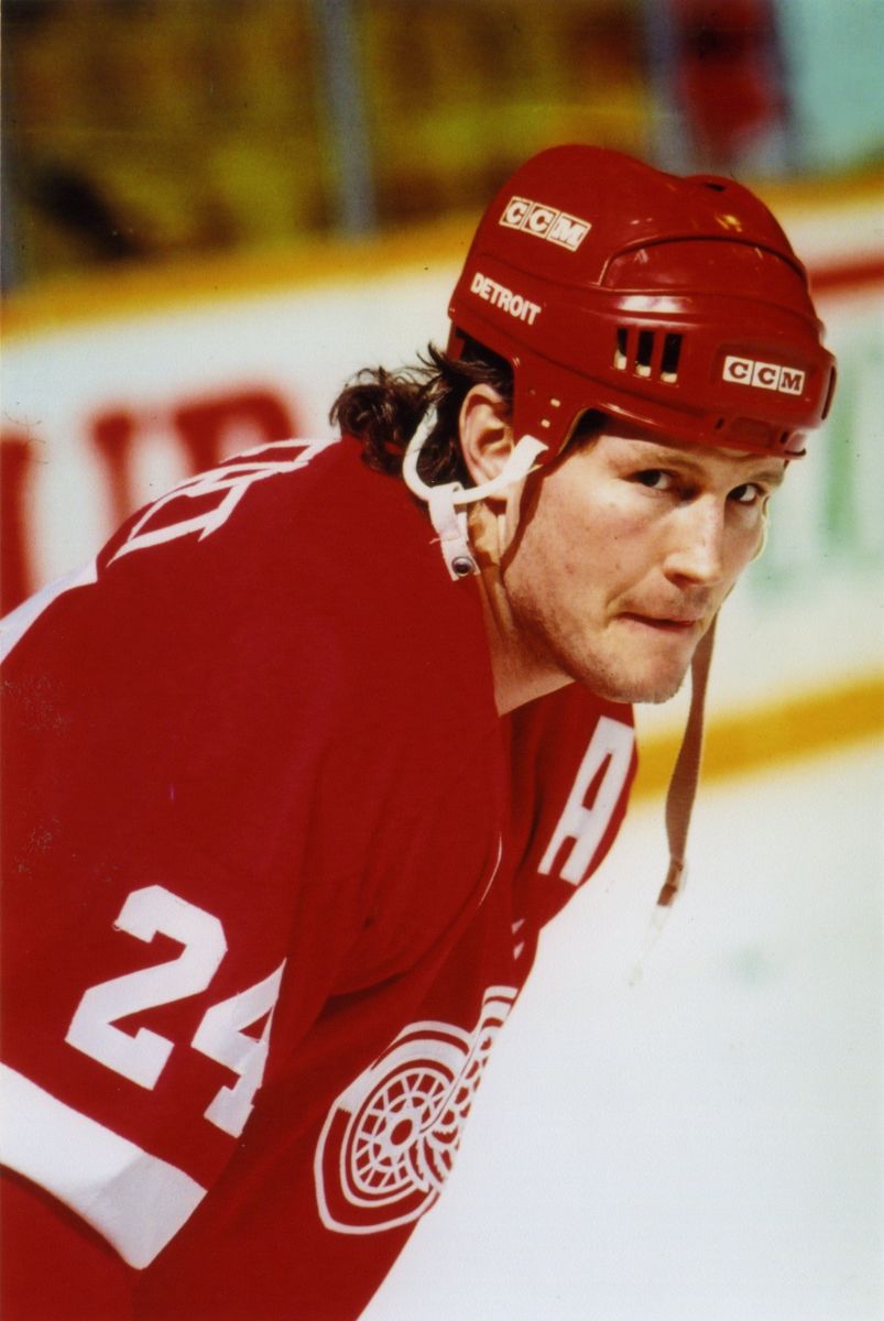 Remembering Bob Probert as the 'teddy bear', the 'heavyweight champ' and  'one of the toughest guys ever
