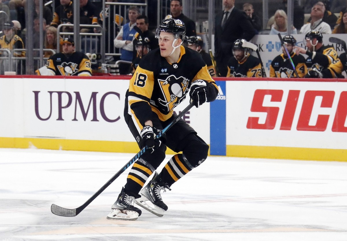 Pittsburgh Penguins Need Boost From New Forward - The Hockey News ...