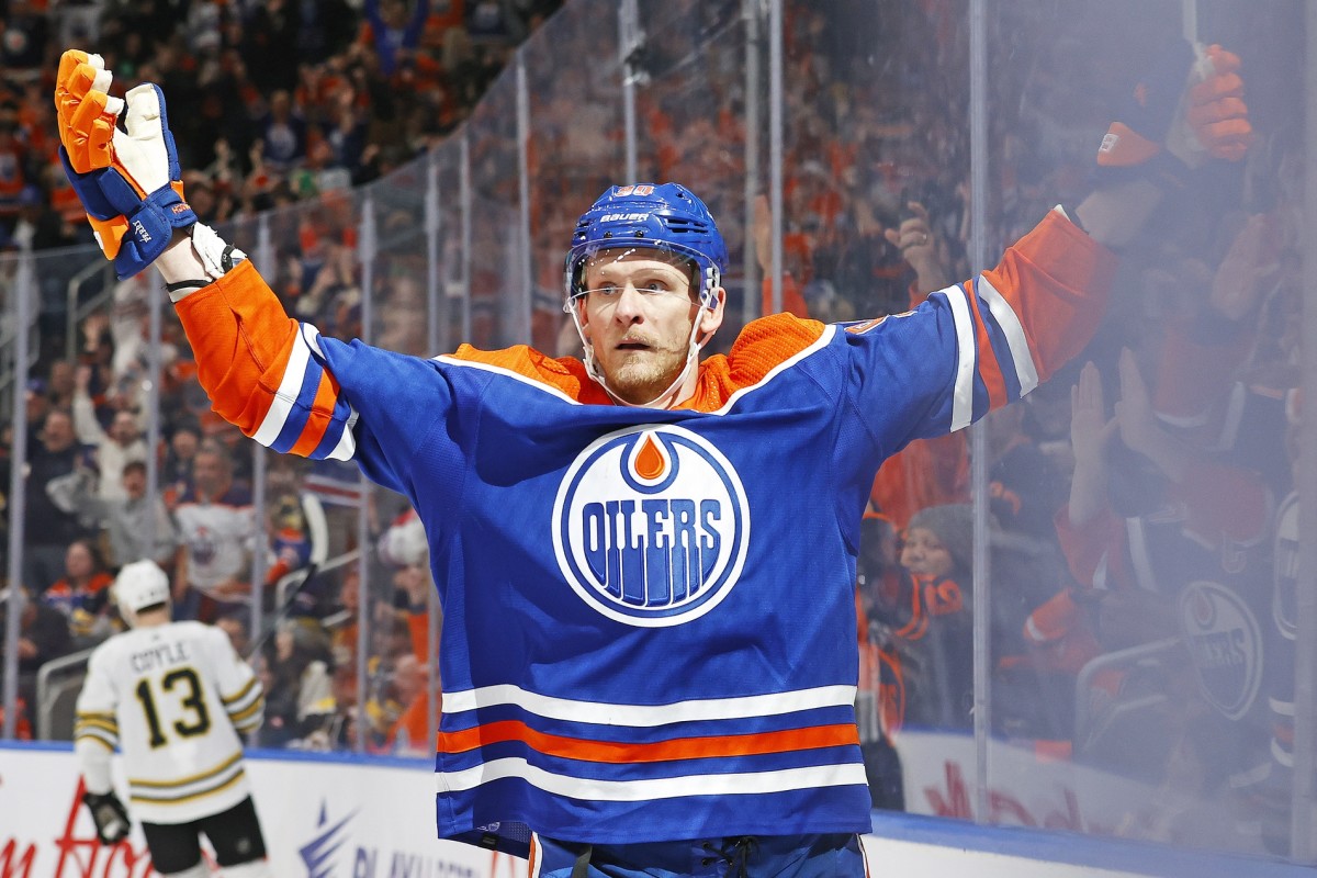 Corey Perry Shares Stat With Zack Kassian The Hockey News Edmonton