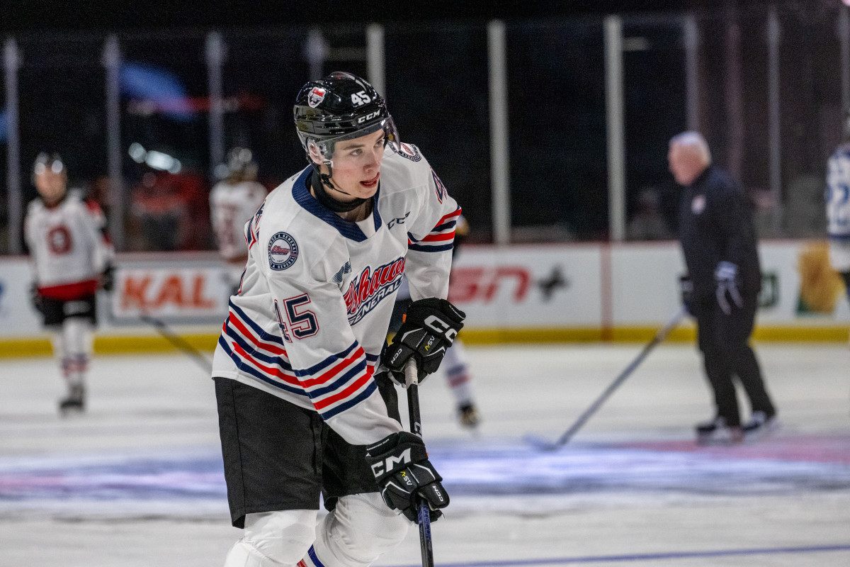 Beckett Sennecke: 2024 NHL Draft Scouting Report - The Hockey News Ontario  Hockey League