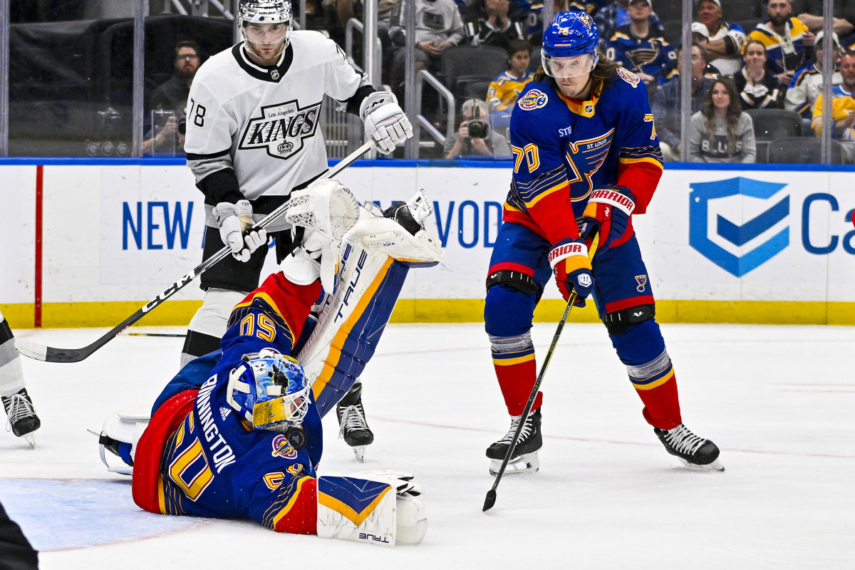 Kings-Blues takeaways: Binnington leads way in keeping St. Louis relevant  in Western Conference wild card race after 3-1 win over Los Angeles - The  Hockey News St. Louis Blues News, Analysis and