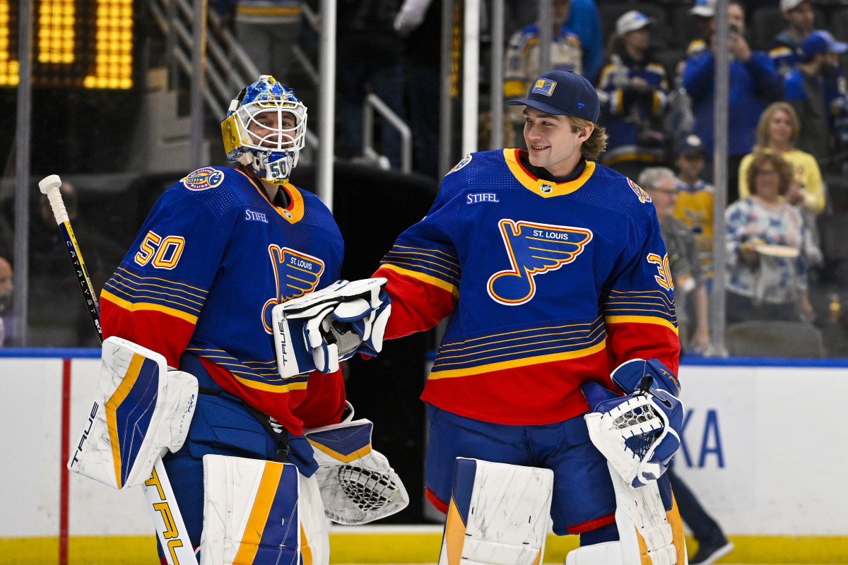 For Jordan Binnington, It's All About "we", "us"; Blues Teammates Sing ...