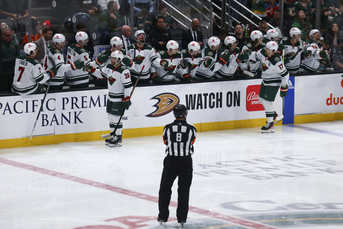 Wild extend point streak to eight games in 4-0 win over Ducks - The Hockey  News Minnesota Wild News, Analysis and More