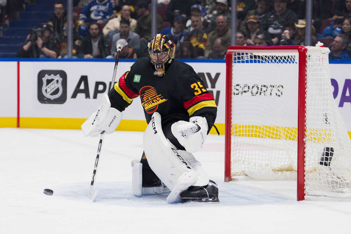 Canucks Thatcher Demko Named 2025 Vezina Trophy Finalist The Hockey