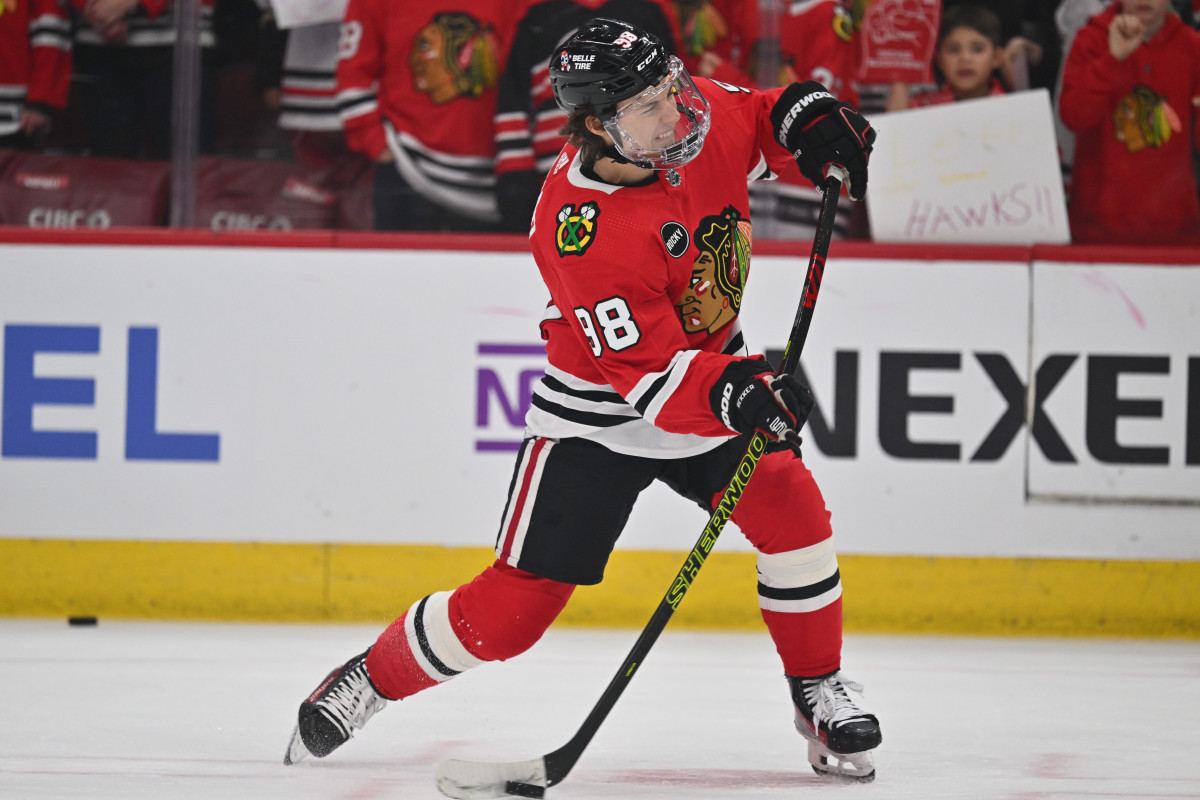 Blackhawks Connor Bedard Wins Calder Trophy - The Chicago Blackhawks ...