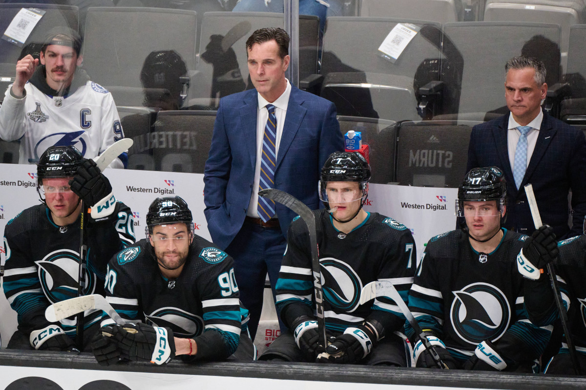 BREAKING: Sharks Fire David Quinn & Head Athletic Trainer - The Hockey ...