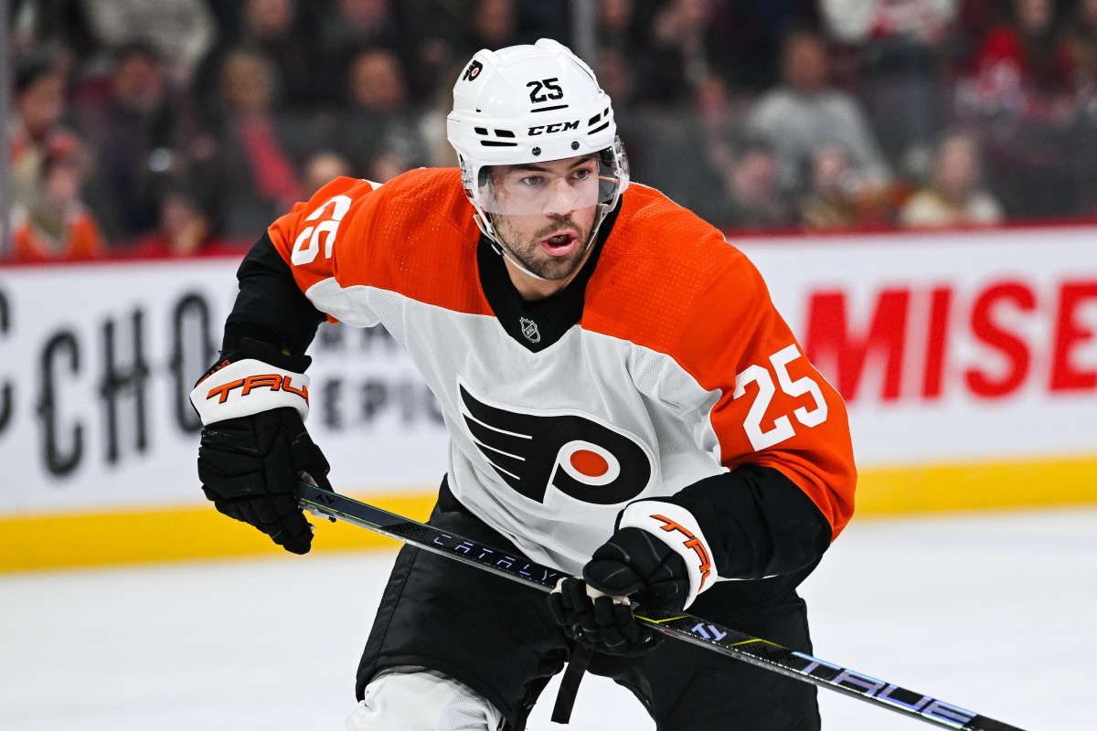 Philadelphia Flyers center Ryan Poehling (25) tracks the play against the Montreal Canadiens during the third period at Bell Centre.