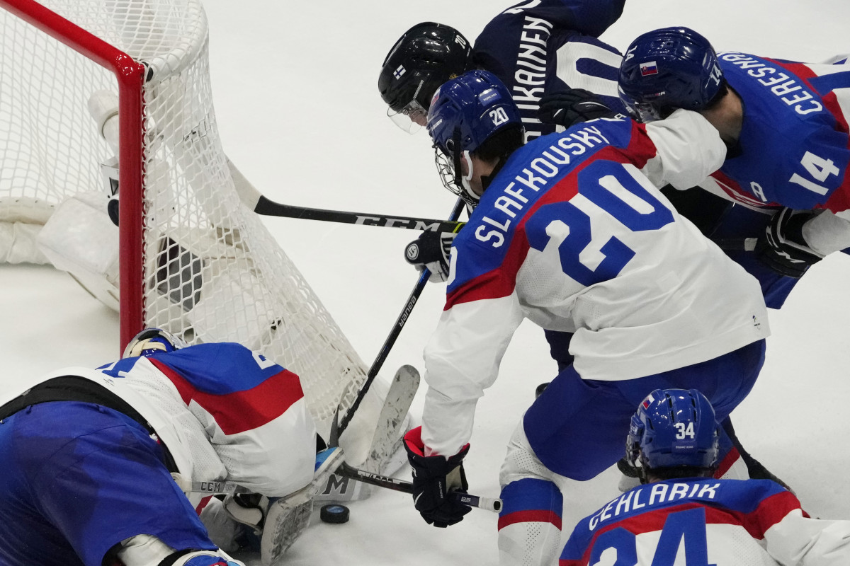 Canadiens: Reinbacher And Slafkovsky To Face Off In Olympics Qualifiers ...